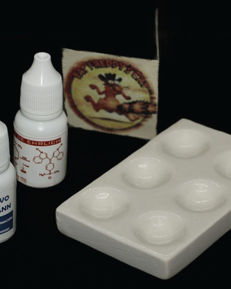 Blotter-de-LSD-con-reactivos-Hoffman-y-Ehrlich